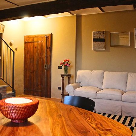Casa Cucco Apartment Serralunga d'Alba Luaran gambar