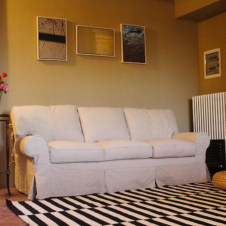 Casa Cucco Apartment Serralunga d'Alba Luaran gambar