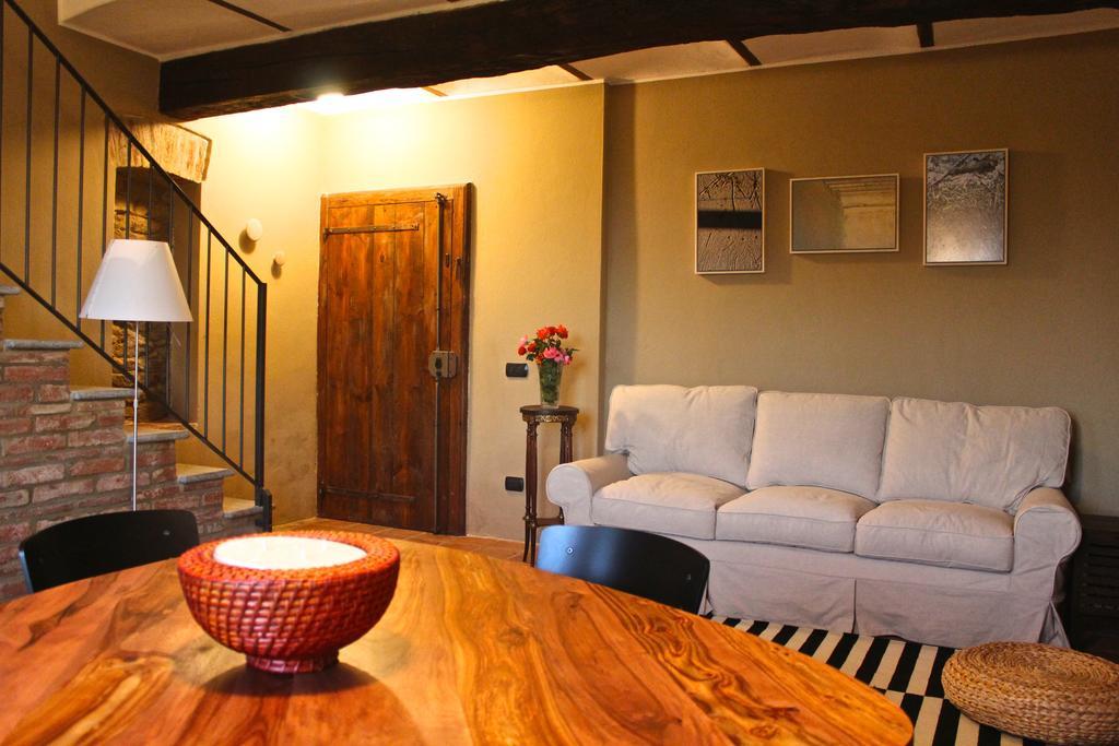 Casa Cucco Apartment Serralunga d'Alba Luaran gambar